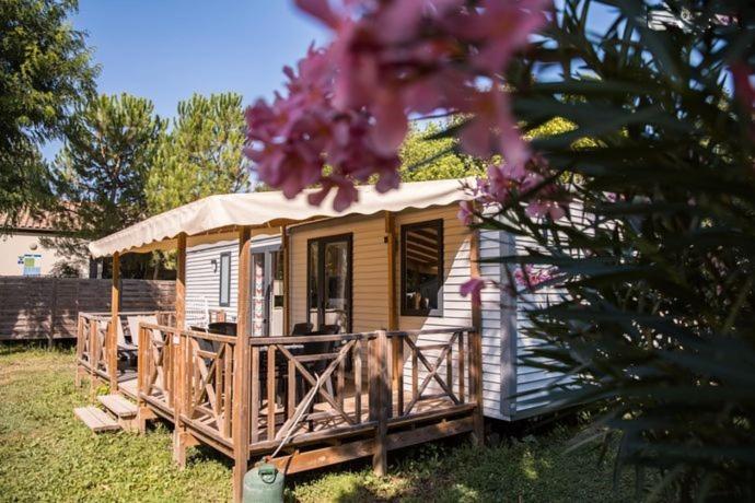 Hotel Camping RCN La Bastide en Ardèche Sampzon Esterno foto