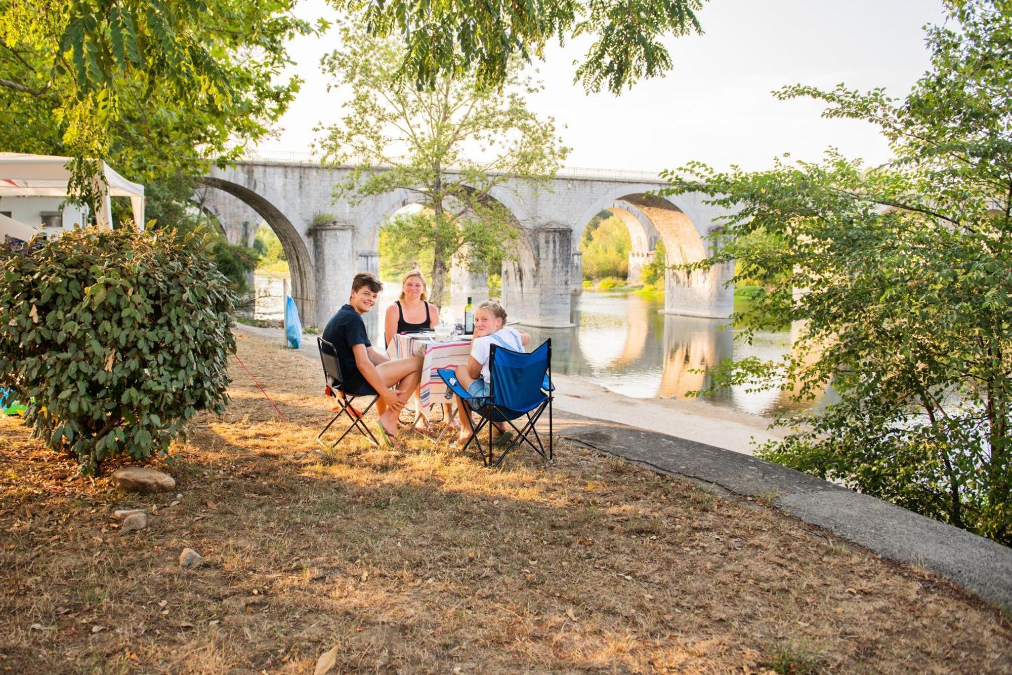 Camping RCN La Bastide en Ardèche Sampzon Esterno foto