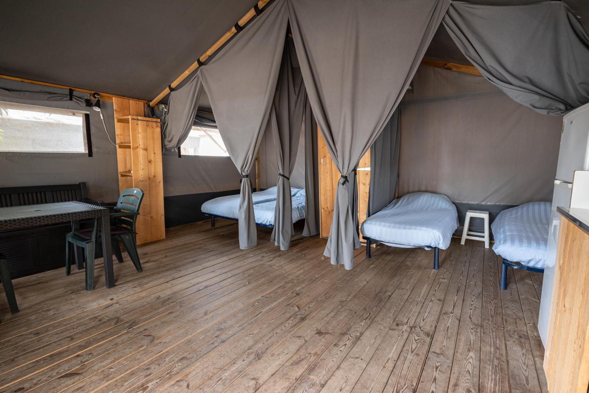 Camping RCN La Bastide en Ardèche Sampzon Camera foto