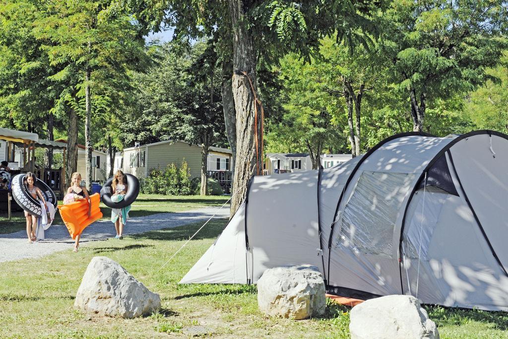 Hotel Camping RCN La Bastide en Ardèche Sampzon Esterno foto